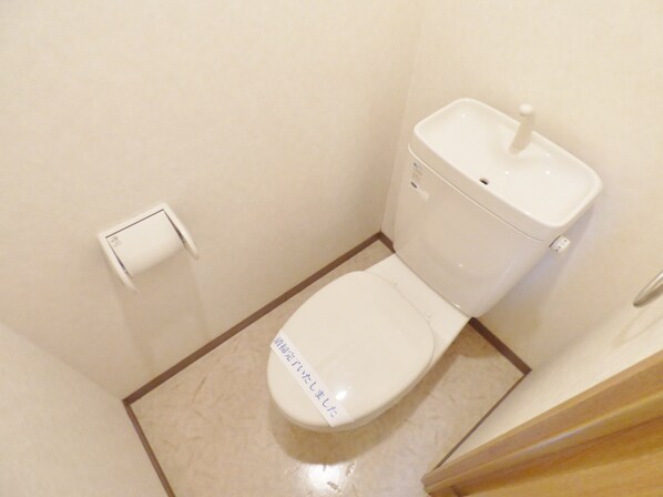 KHKコート板宿の物件内観写真